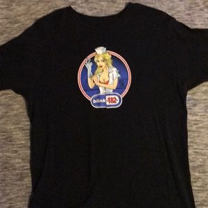 Blink 182 band tee